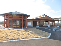 �R�~���j�e�B�n�E�X�ނ� �O��